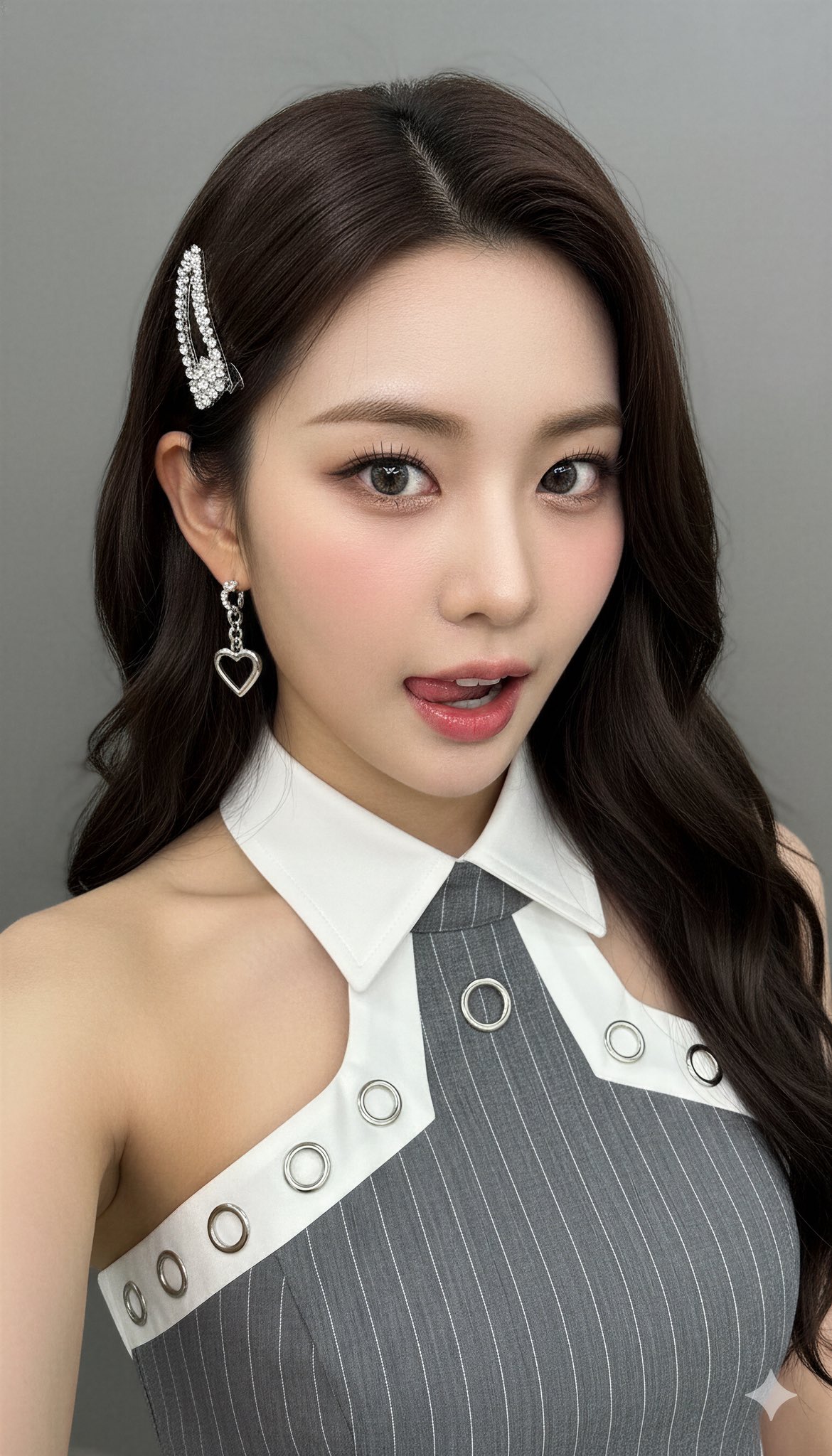 K-Pop Idol Selfie: Glass Skin & Glam AI prompt preview