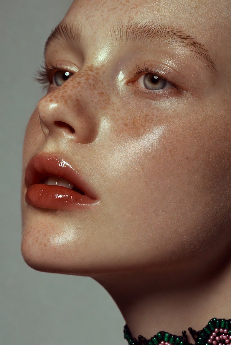 Porcelain Dreams: A Portrait of Introspection AI prompt preview